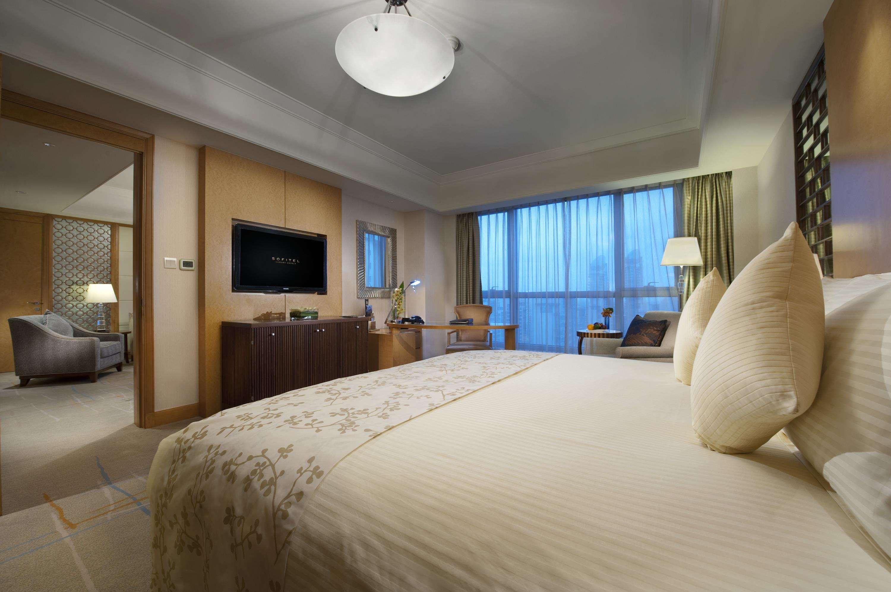 Doubletree By Hilton Shanghai Pudong - Present Welcome Cookie Exterior photo