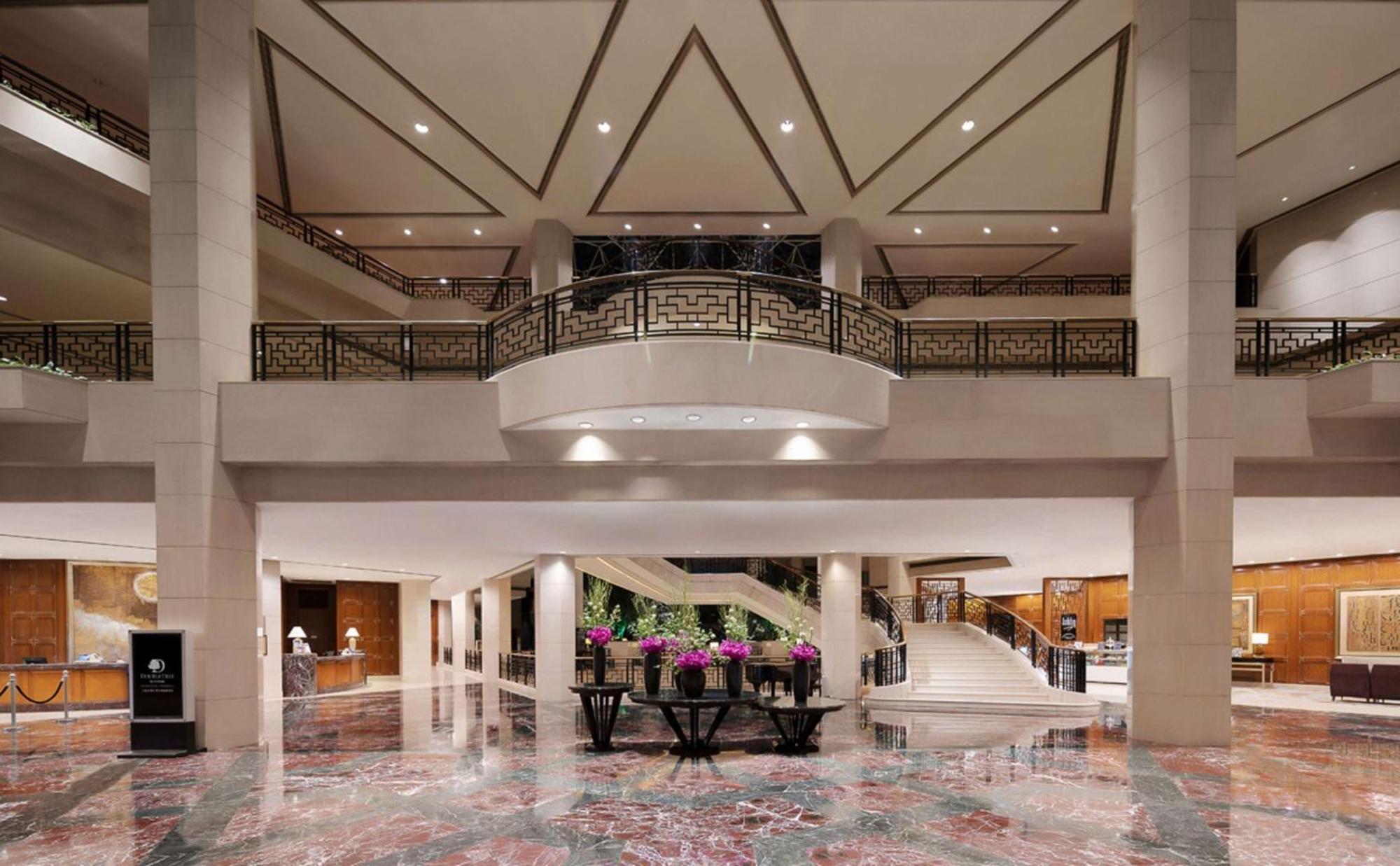 Doubletree By Hilton Shanghai Pudong - Present Welcome Cookie Exterior photo