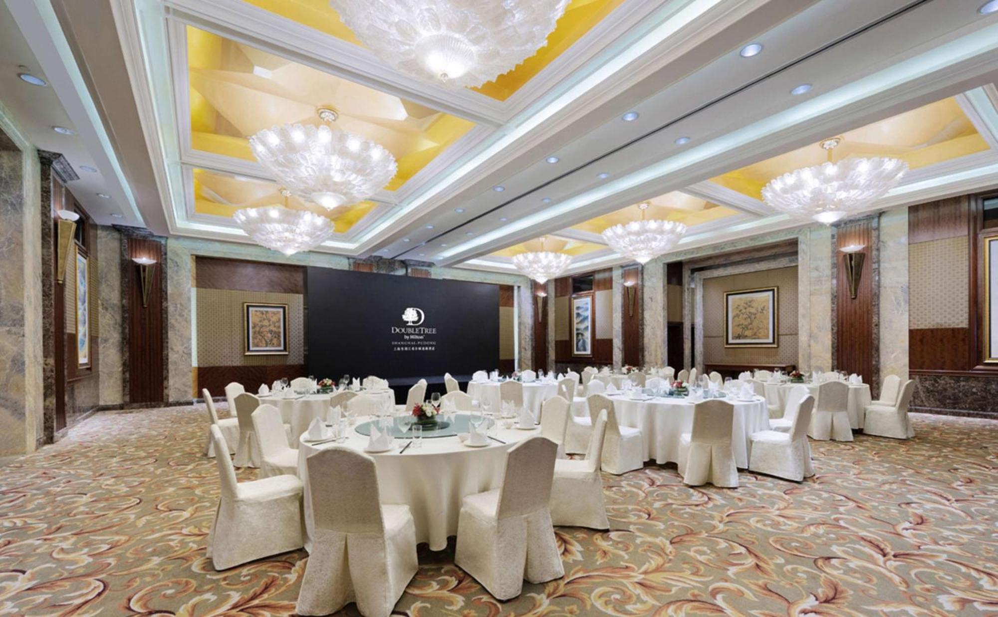 Doubletree By Hilton Shanghai Pudong - Present Welcome Cookie Exterior photo